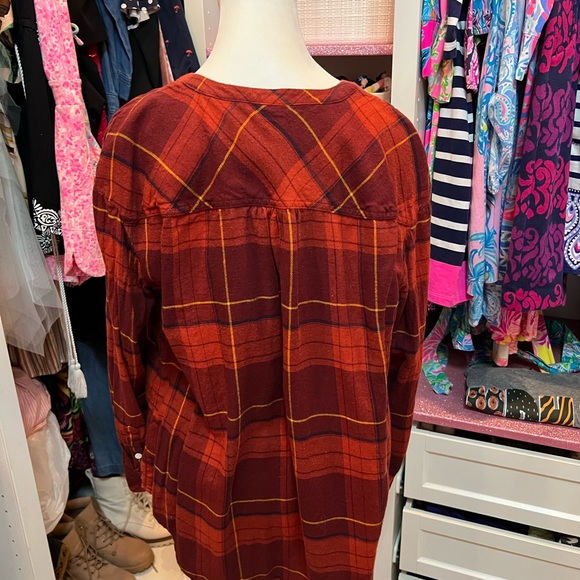 EUC. Plaid tunic/long shirt. - Picture 3 of 3